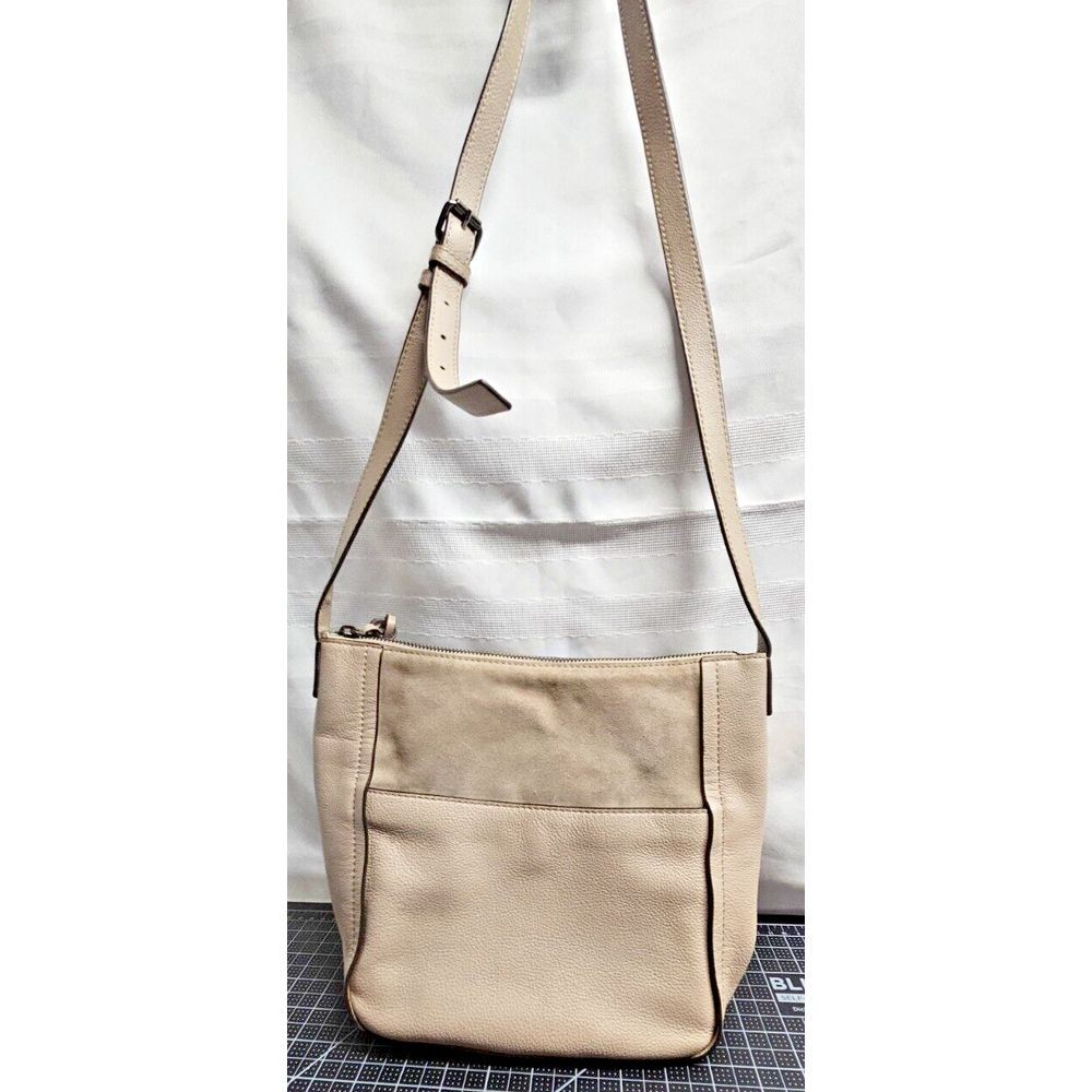 VINCE CAMUTO genuine leather beige suedeโ leather combo crossbody bag